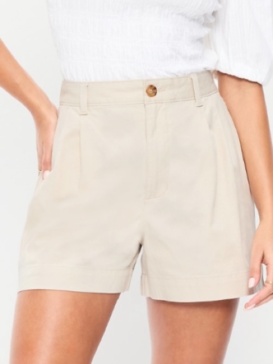 Old Navy Pants - Old Navy OGC chino light khaki shorts